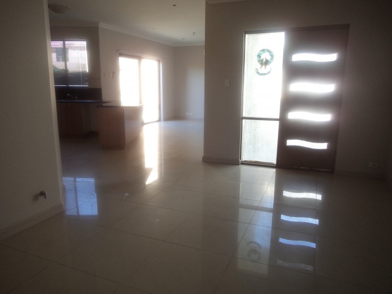 9C Bilinga Road, Westminster WA 6061