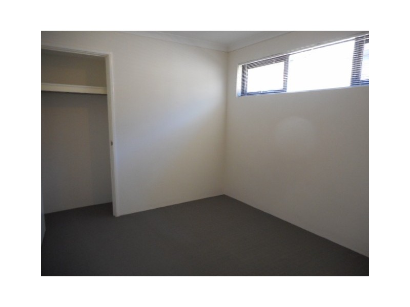 12 Turtledove Way, Beechboro WA 6063