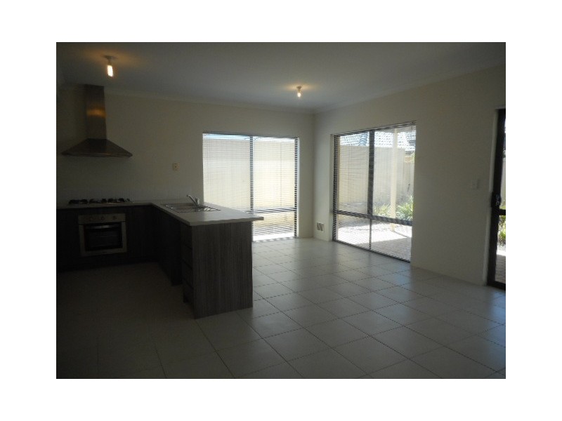 12 Turtledove Way, Beechboro WA 6063