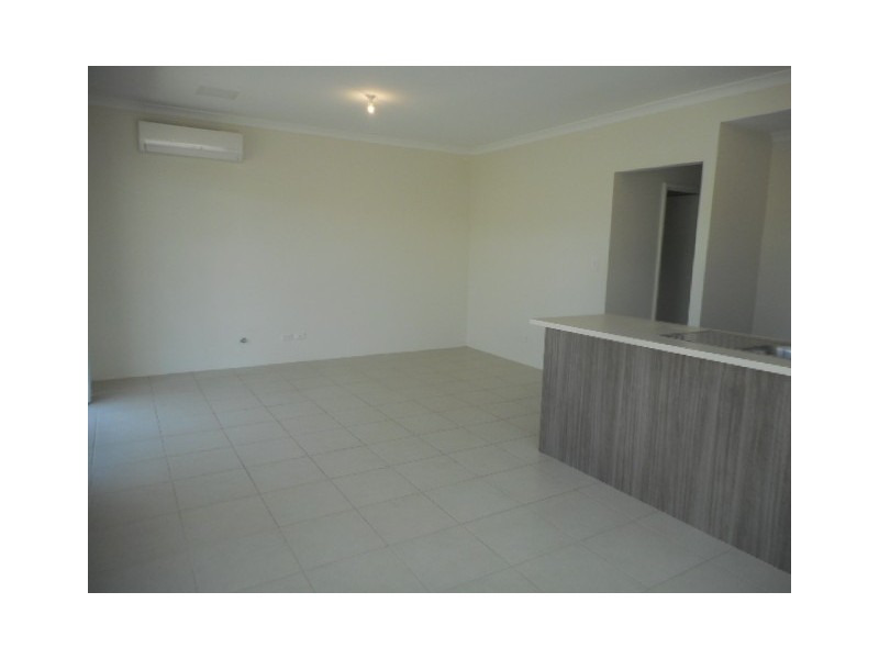 12 Turtledove Way, Beechboro WA 6063