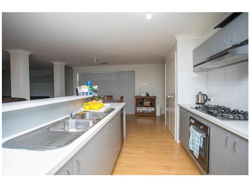 10 Kandimak Boulevard, Byford WA 6122