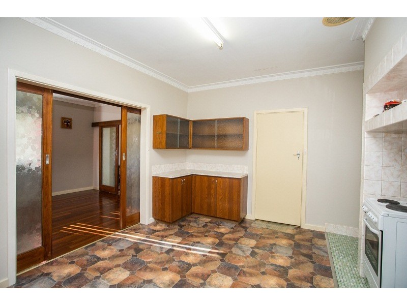 56 Bishop Road, Middle Swan WA 6056