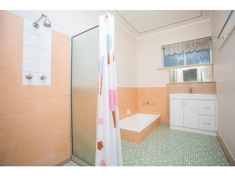 56 Bishop Road, Middle Swan WA 6056