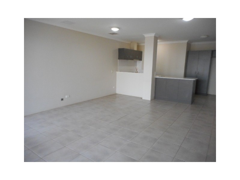 25 Olivedale Road, Madeley WA 6065