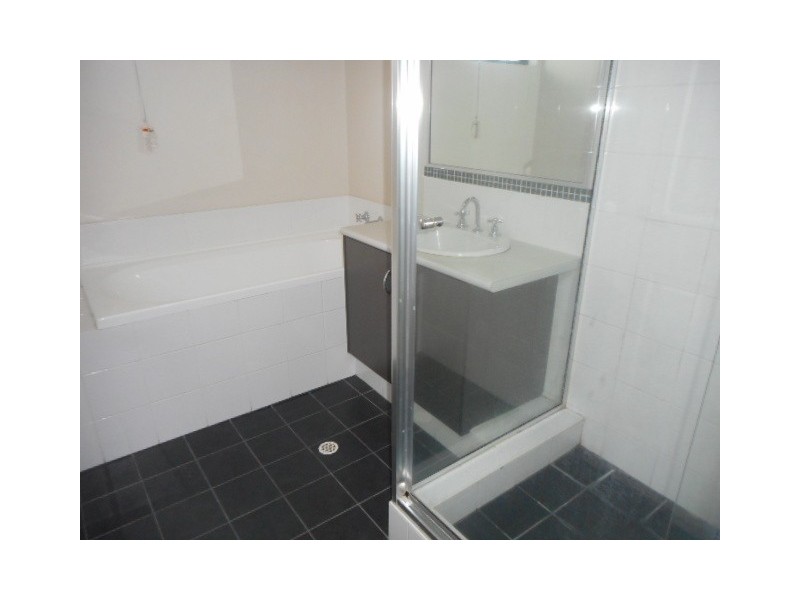 25 Olivedale Road, Madeley WA 6065