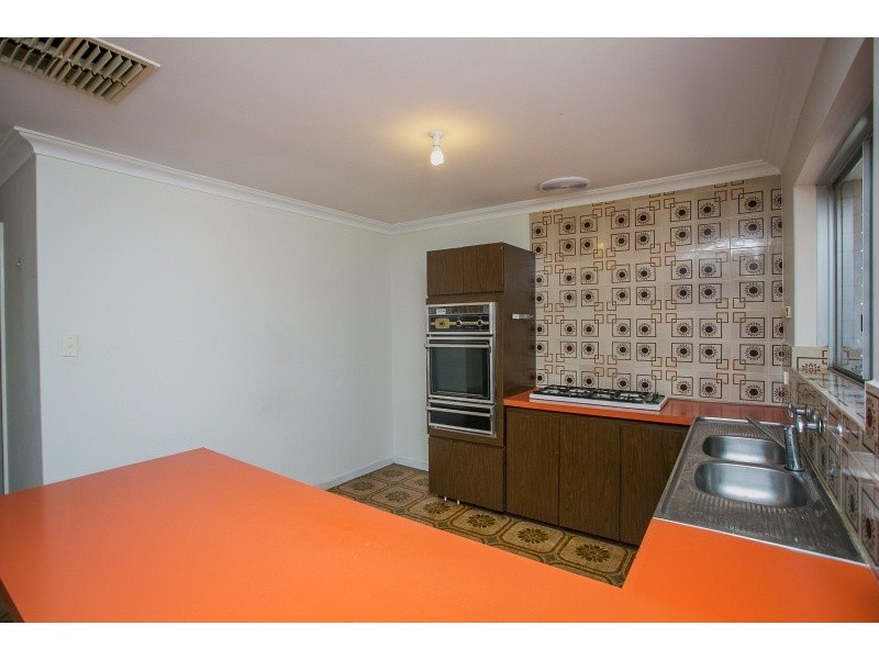 3 Gloves Place, Beechboro WA 6063
