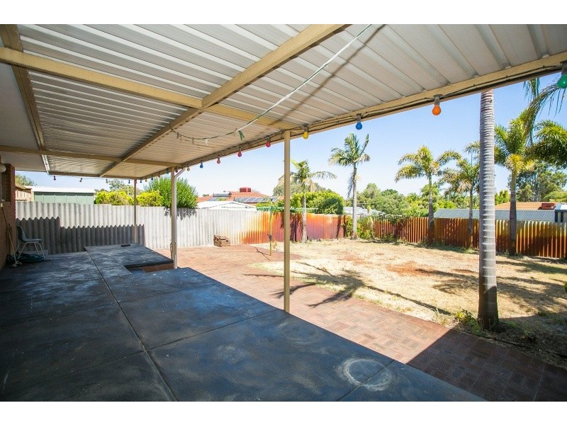 3 Gloves Place, Beechboro WA 6063