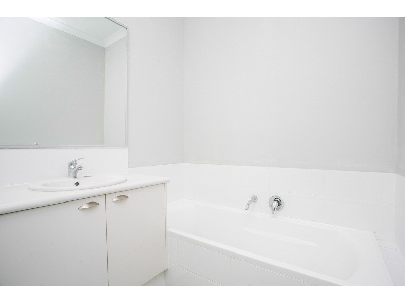 10 Cheyne Way, Caversham WA 6055