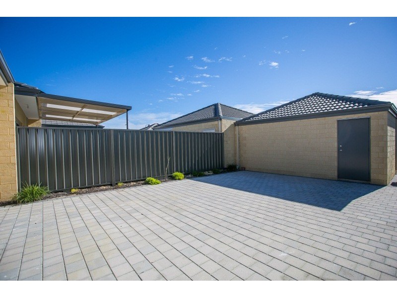 10 Cheyne Way, Caversham WA 6055