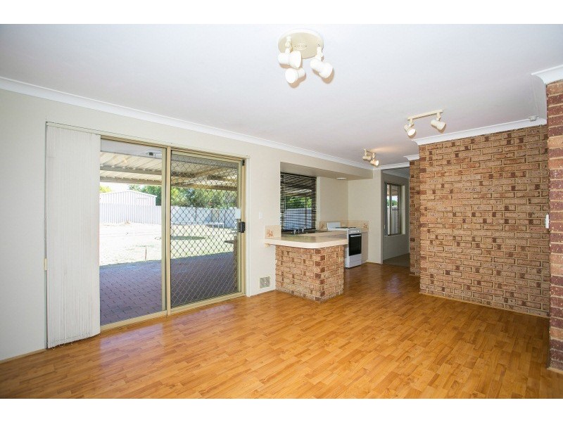 28 Parin Road, Marangaroo WA 6064