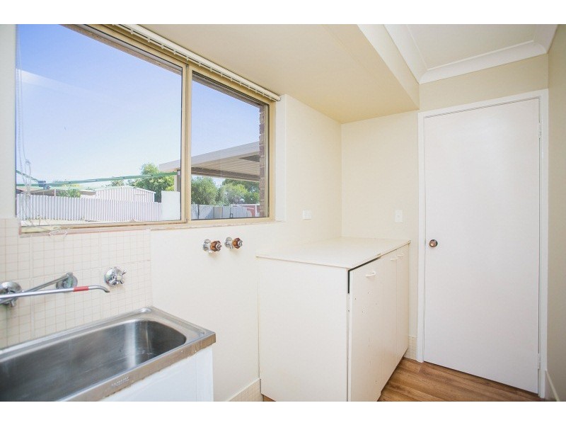 28 Parin Road, Marangaroo WA 6064