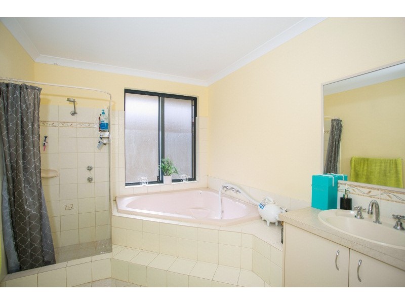 50 Hillwater Promenade, Beechboro WA 6063