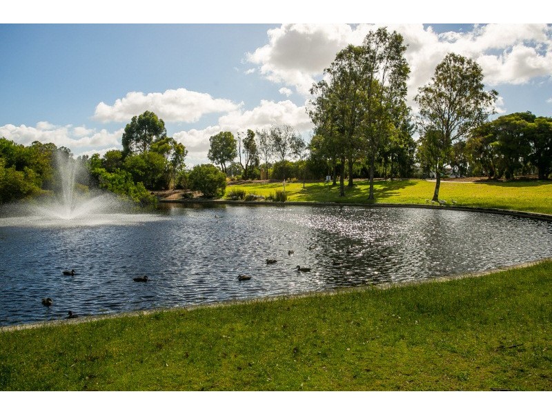 50 Hillwater Promenade, Beechboro WA 6063