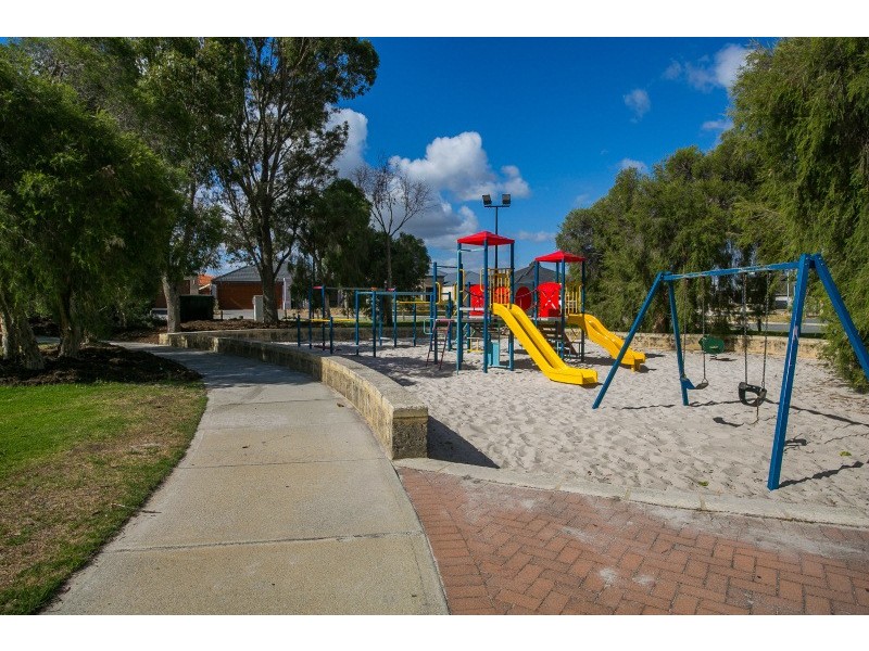 50 Hillwater Promenade, Beechboro WA 6063