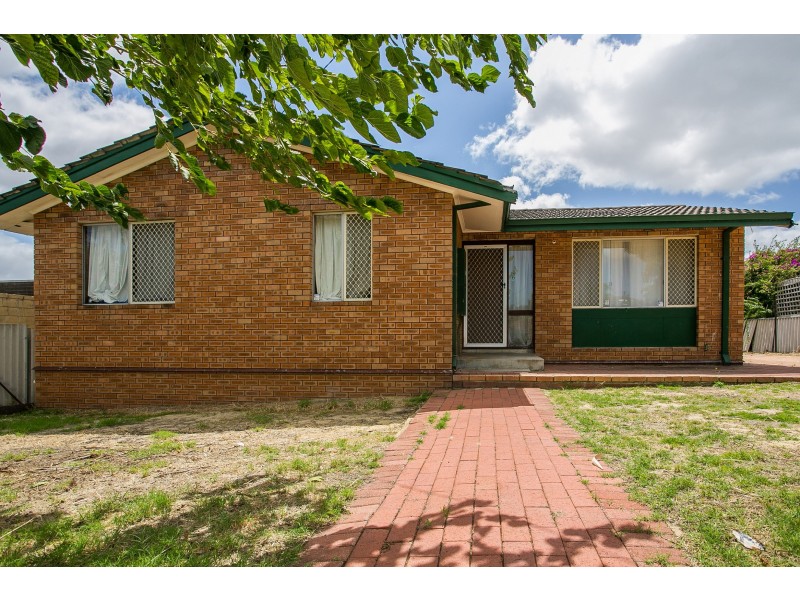 8 Woolgar Way, Lockridge WA 6054