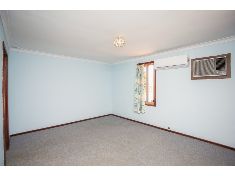 8 Woolgar Way, Lockridge WA 6054