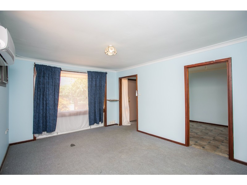 8 Woolgar Way, Lockridge WA 6054