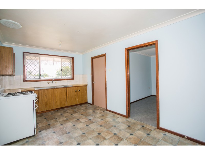 8 Woolgar Way, Lockridge WA 6054