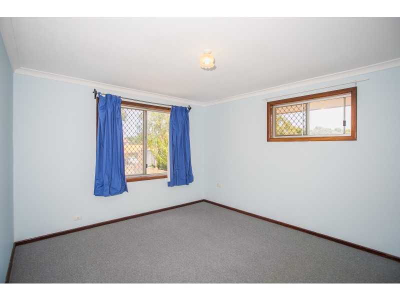 8 Woolgar Way, Lockridge WA 6054