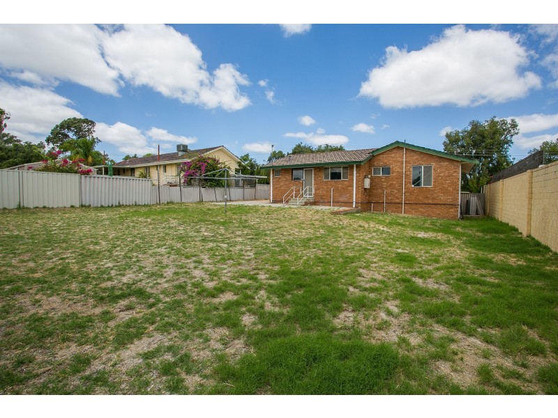 8 Woolgar Way, Lockridge WA 6054