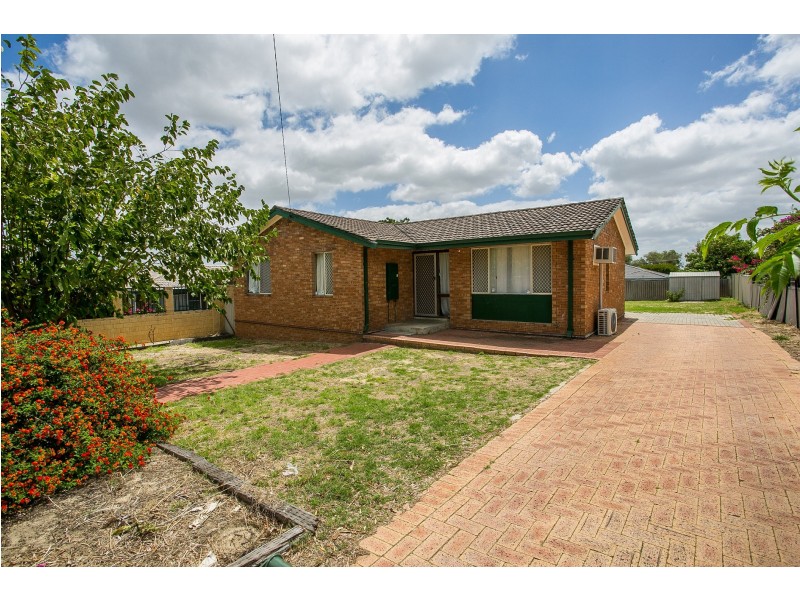 8 Woolgar Way, Lockridge WA 6054