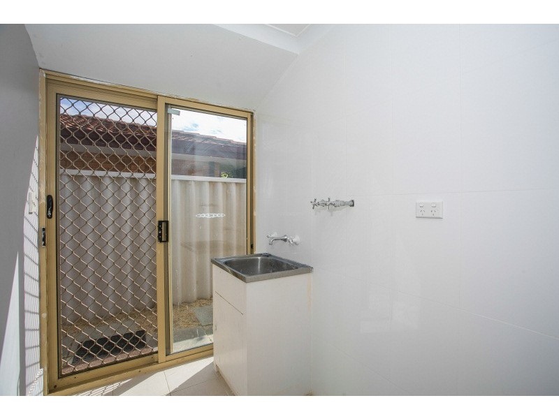 52 Rhine Crescent, Beechboro WA 6063