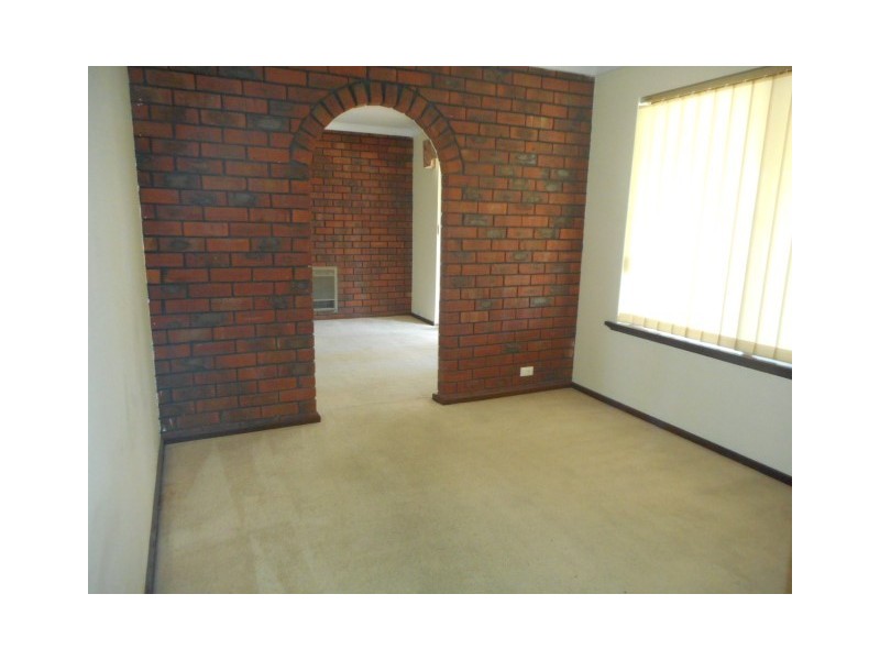 6 Edge Place, Dianella WA 6059