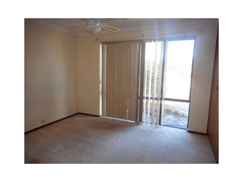 6 Edge Place, Dianella WA 6059