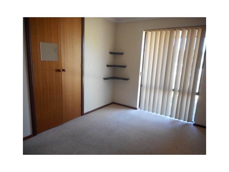 6 Edge Place, Dianella WA 6059