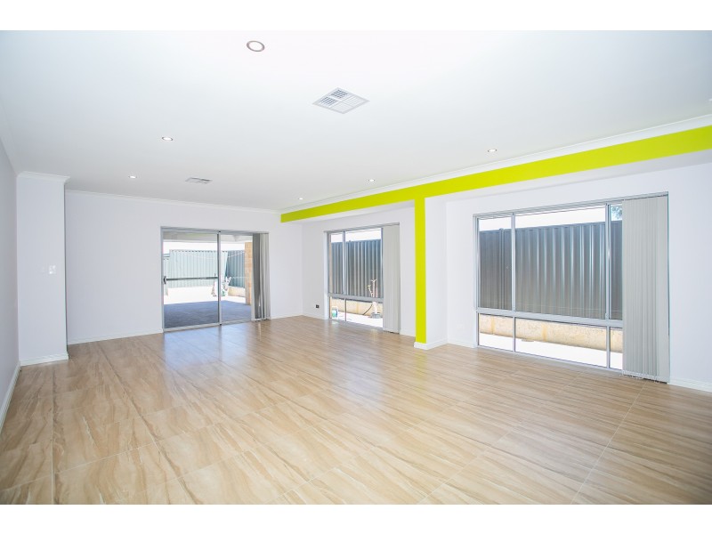 13 Rostratus Link, West Swan WA 6055