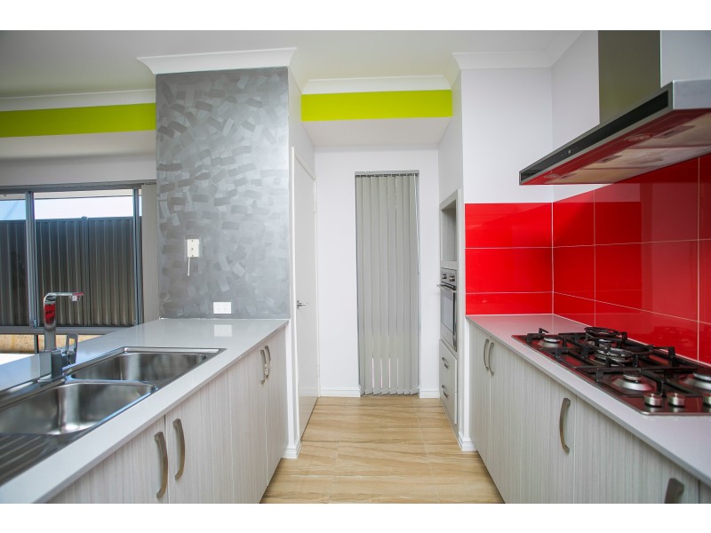 13 Rostratus Link, West Swan WA 6055