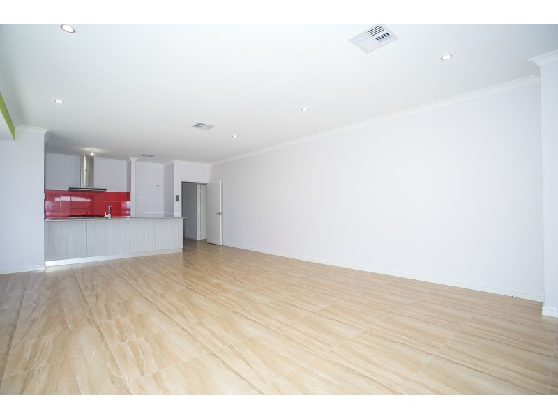 13 Rostratus Link, West Swan WA 6055