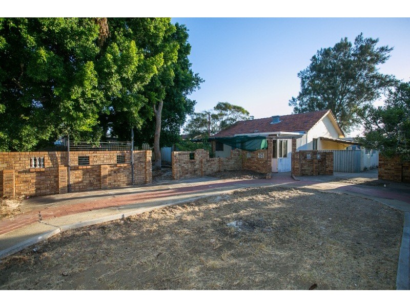52 Brookman Avenue, Langford WA 6147