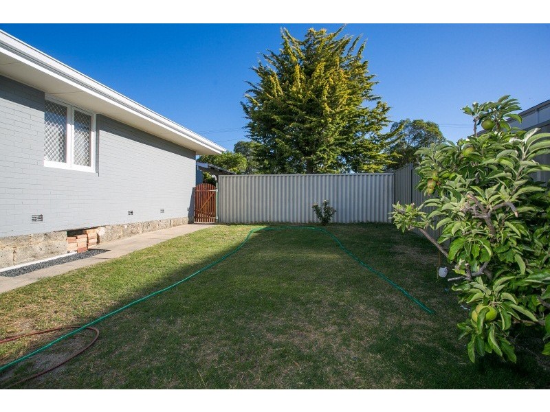 72 Eastdene Circle, Nollamara WA 6061
