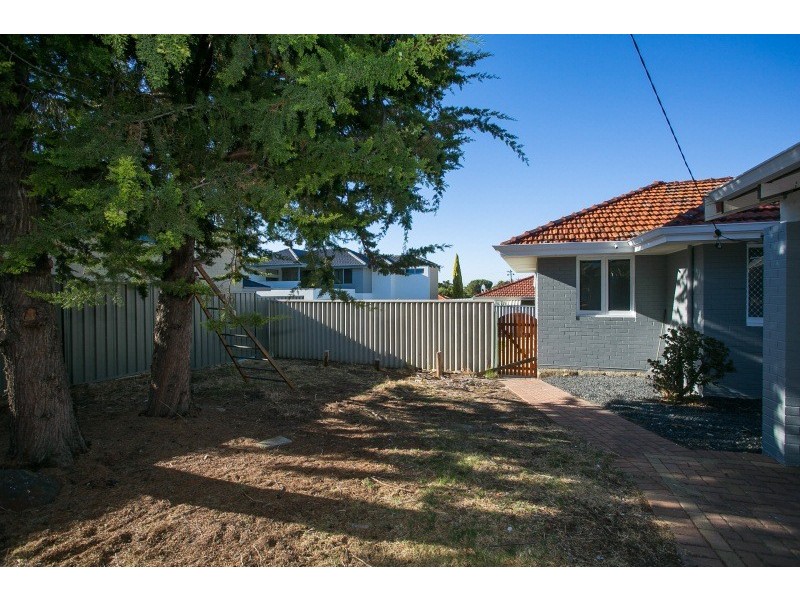 72 Eastdene Circle, Nollamara WA 6061