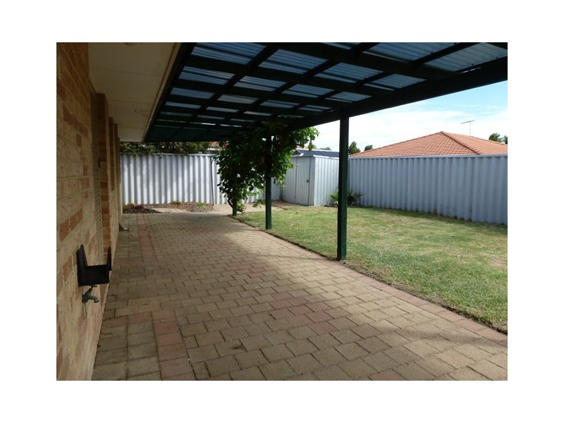 3 Cocos Place, Marangaroo WA 6064