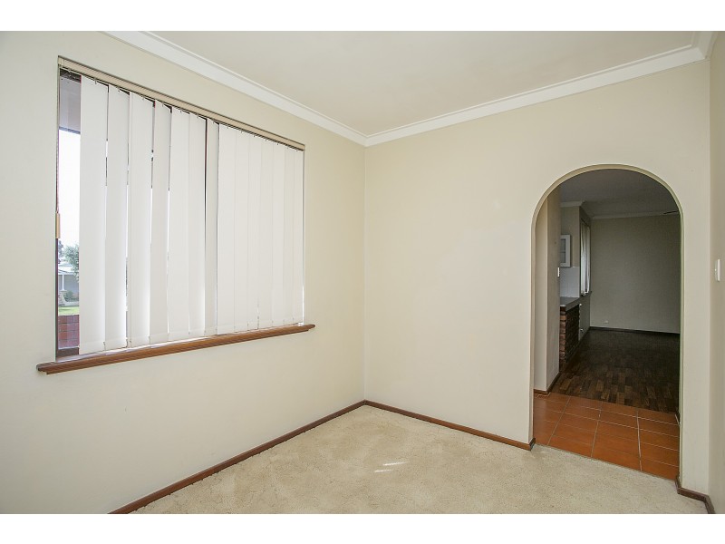 15 Ledger Street, Warnbro WA 6169