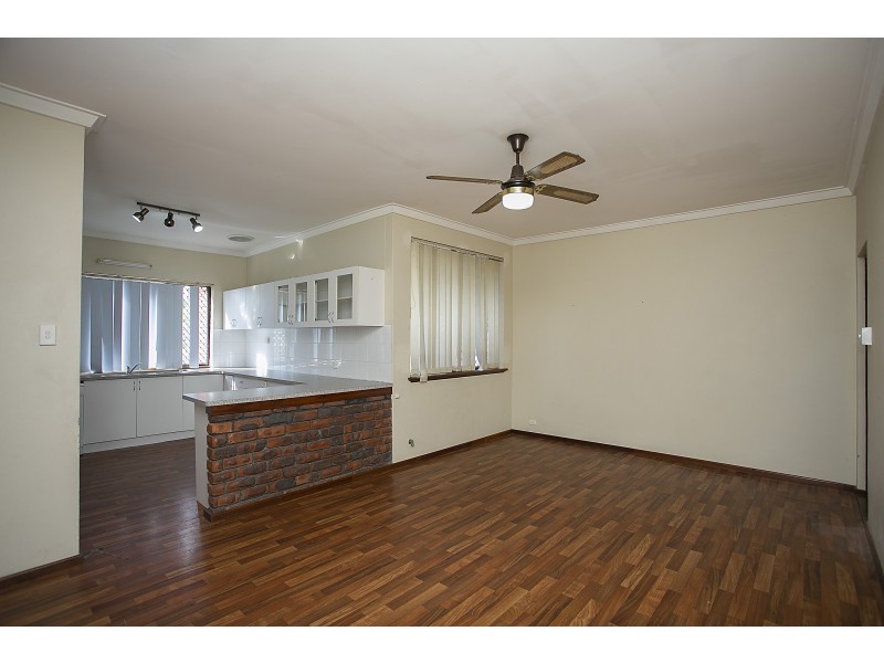 15 Ledger Street, Warnbro WA 6169