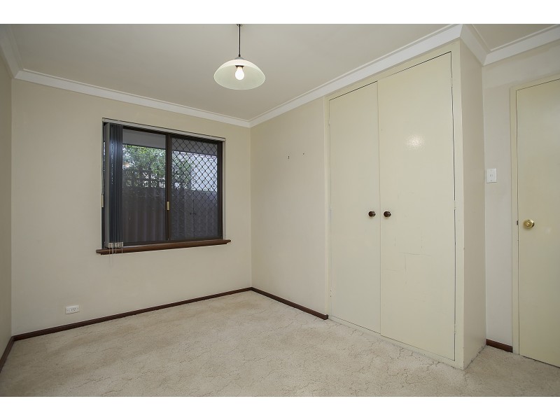 15 Ledger Street, Warnbro WA 6169