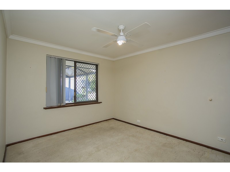 15 Ledger Street, Warnbro WA 6169