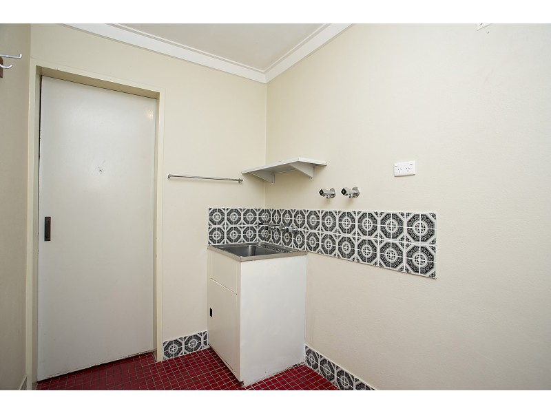 15 Ledger Street, Warnbro WA 6169