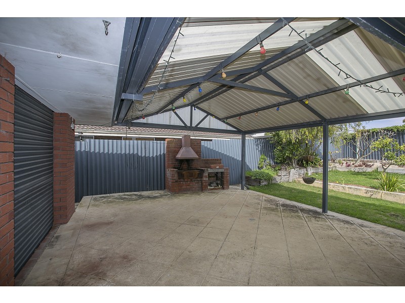 15 Ledger Street, Warnbro WA 6169