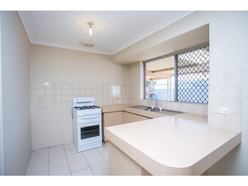 8 Amazon Drive, Beechboro WA 6063