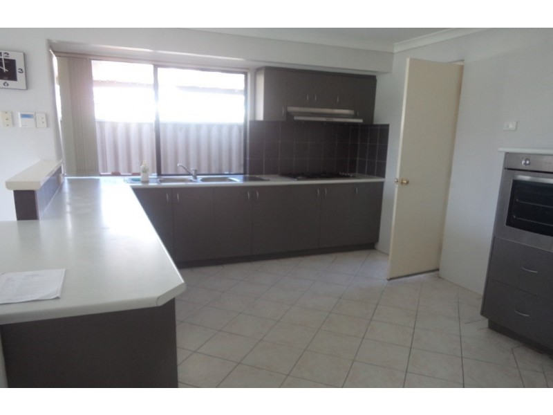 6 Wintergreene Drive, Beechboro WA 6063