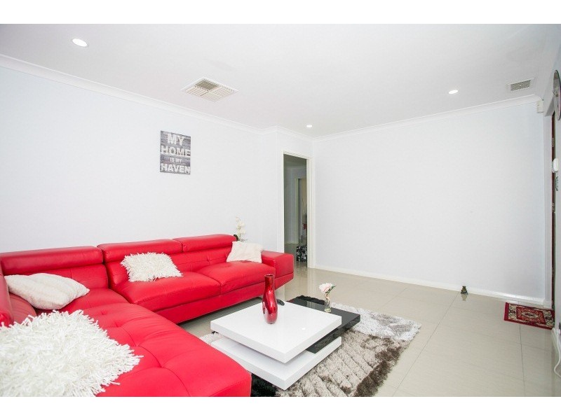 10 Teviot Place, Beechboro WA 6063