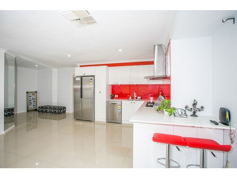 10 Teviot Place, Beechboro WA 6063