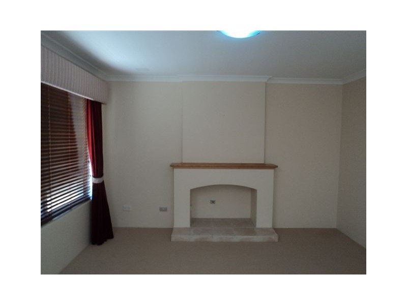 10 Stapella Lane, Beechboro WA 6063