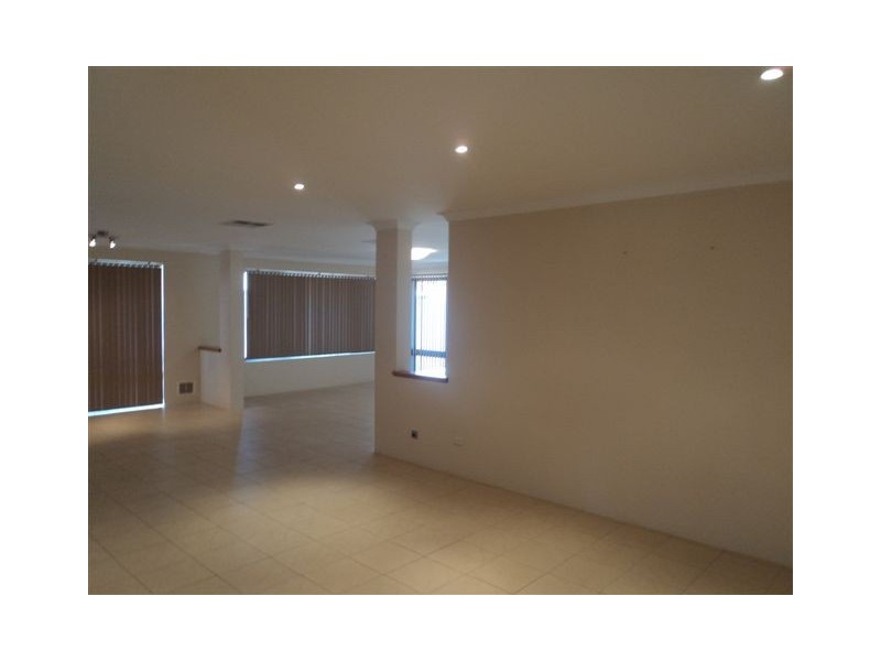 10 Stapella Lane, Beechboro WA 6063