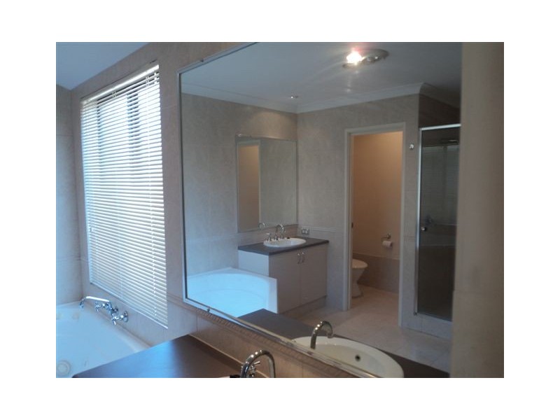 10 Stapella Lane, Beechboro WA 6063