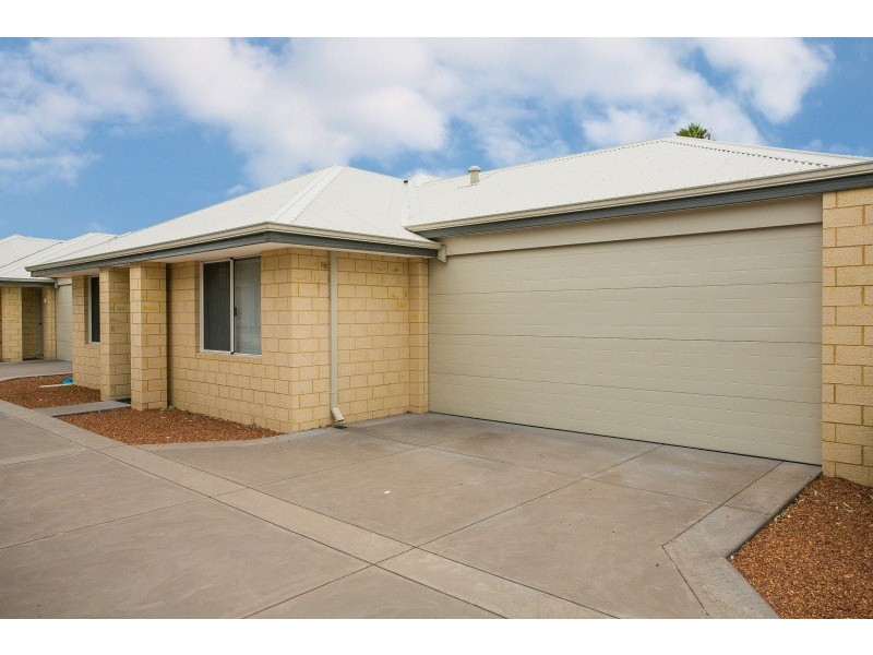 2/20 Smythe Street, Rockingham WA 6168